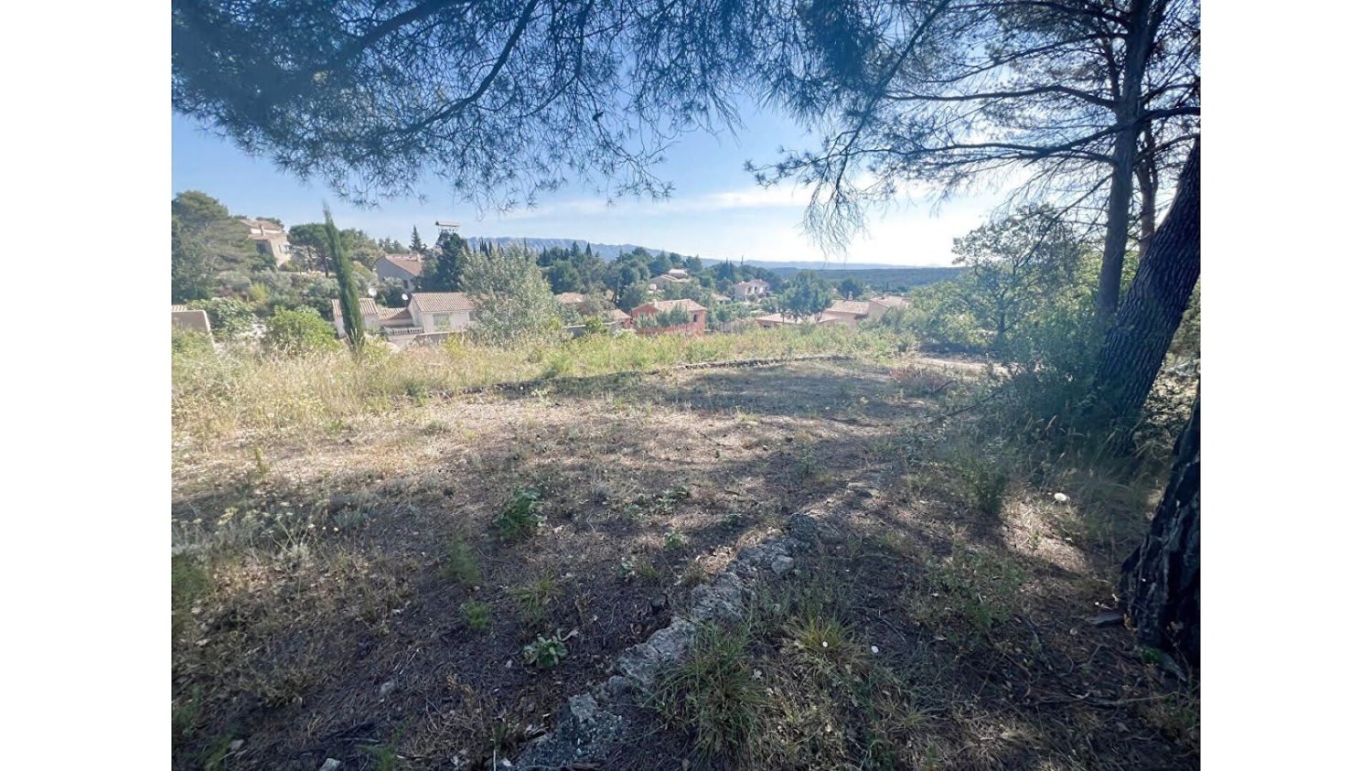 1122m² Land in Greasque, France No. 104123