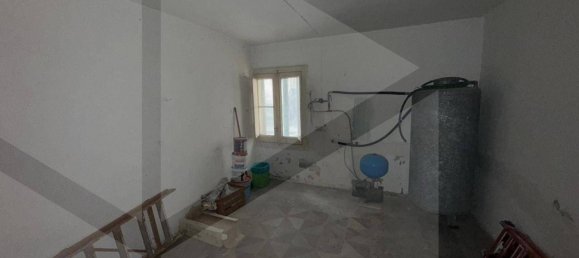 Armazém em Bari, Italy N.º 20129 3