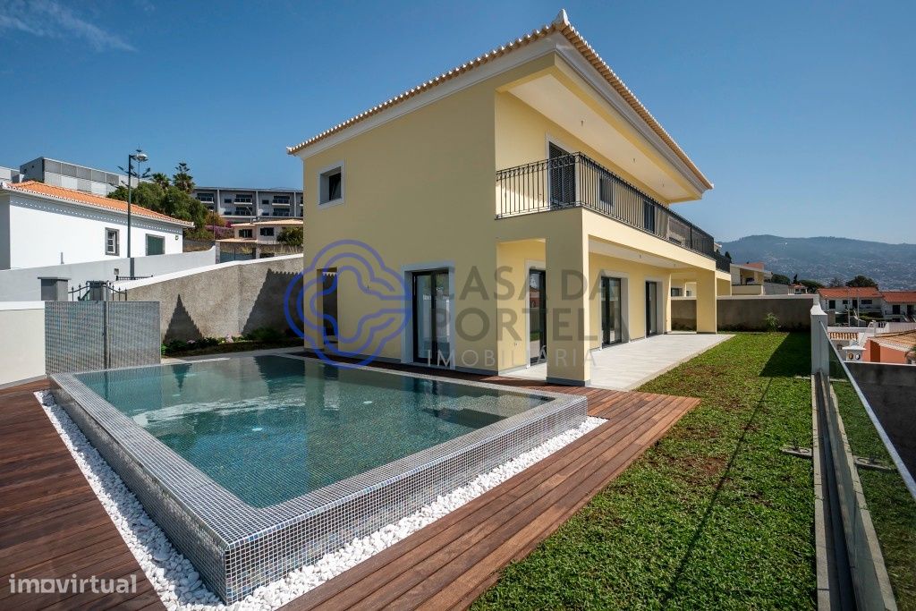 3 bedrooms House in Funchal, Portugal No. 94305
