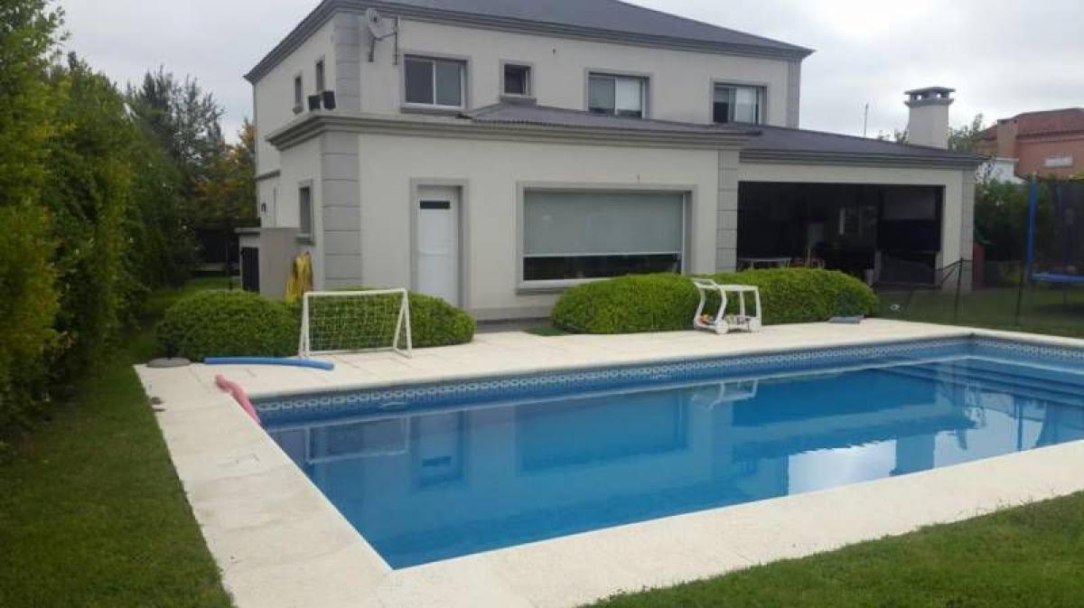 3 bedrooms House in Tigre, Argentina No. 89369