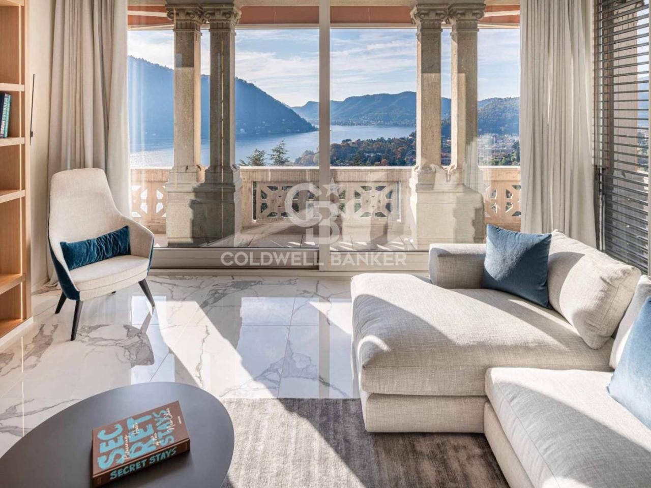 Apartamento de 4 habitaciónes en Cernobbio, Italy No. 37588