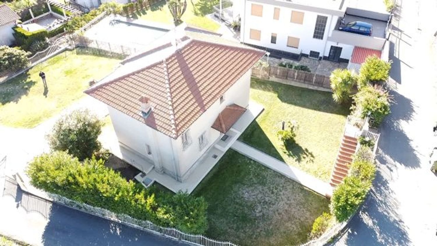 8 rooms Villa in Ventimiglia, Italy No. 104565