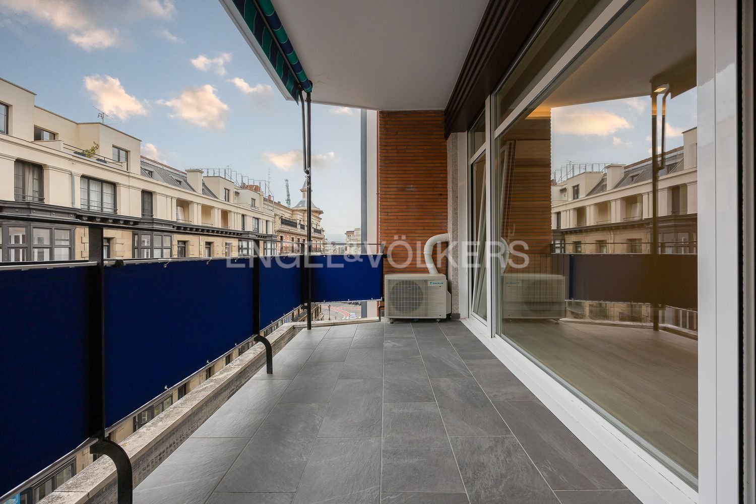 Apartamento de 4 dormitorios en Comunidad Autónoma Vasca, Spain No. 150700