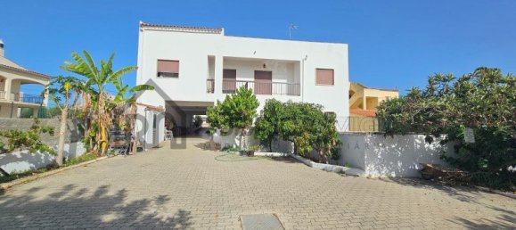 8 bedrooms Villa in Quarteira, Portugal No. 106548 25