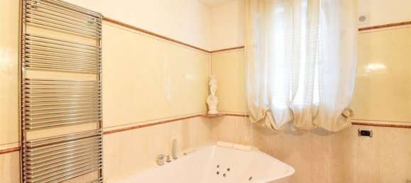 3 غرف نوم شقة في Seregno, Italy رقم 321467 40