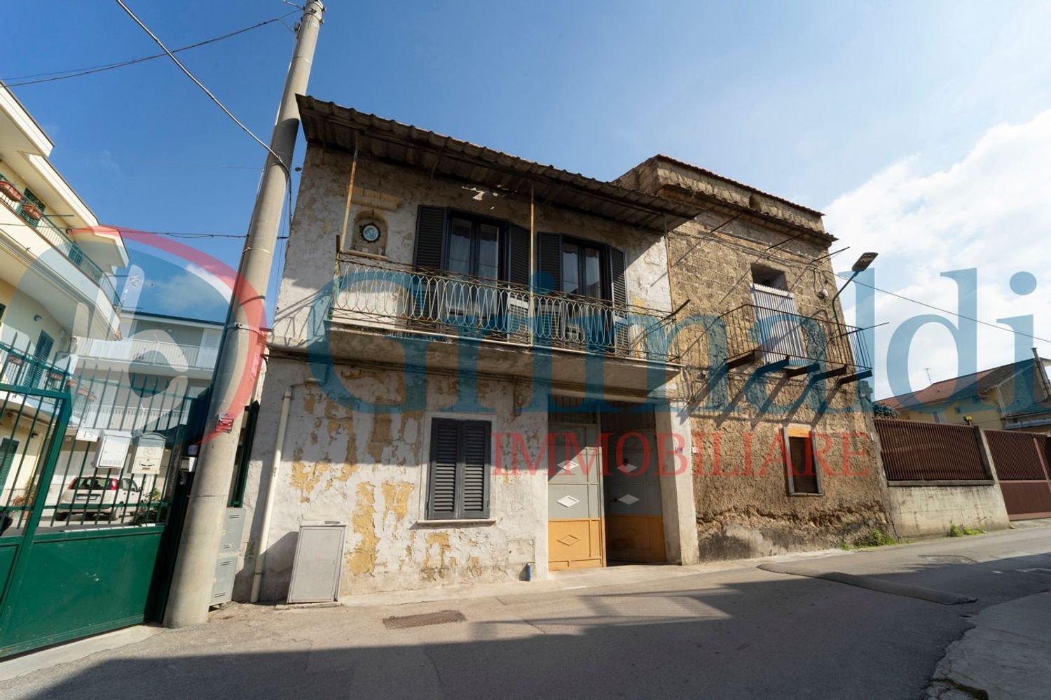 Дом с 4 спальнями в Чеза, Италия № 322315