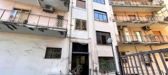 3 bedrooms Apartment in Castellammare di Stabia, Italy No. 211100 3