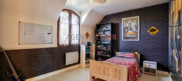 5 bedrooms House in Chatou, France No. 188841 5