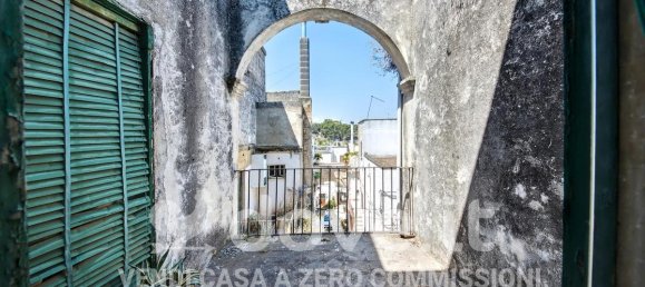 Edificio de 9 dormitorios en Oria, Italy No. 357127 21