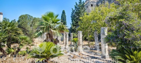 Edificio de 9 dormitorios en Oria, Italy No. 357127 16