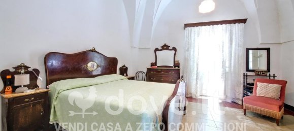 Edificio de 9 dormitorios en Oria, Italy No. 357127 35