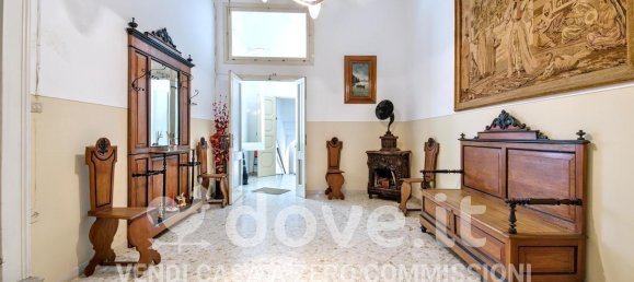 Edificio de 9 dormitorios en Oria, Italy No. 357127 20