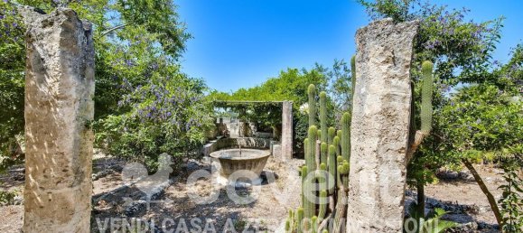 Edificio de 9 dormitorios en Oria, Italy No. 357127 15