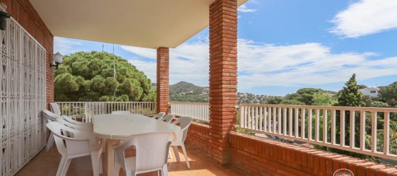 7 bedrooms Villa in Lloret de Mar, Spain No. 10749 3