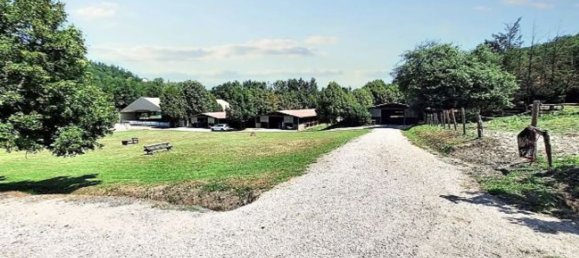 Propiedad comercial en Città di Castello, Italy 72340 m² No. 44751 3