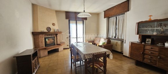 3 Schlafzimmer Haus in Foresto Sparso, Italy, Nr. 92121 2