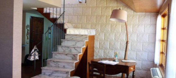 5 rooms Apartment in Comiso, Italy No. 350864 3