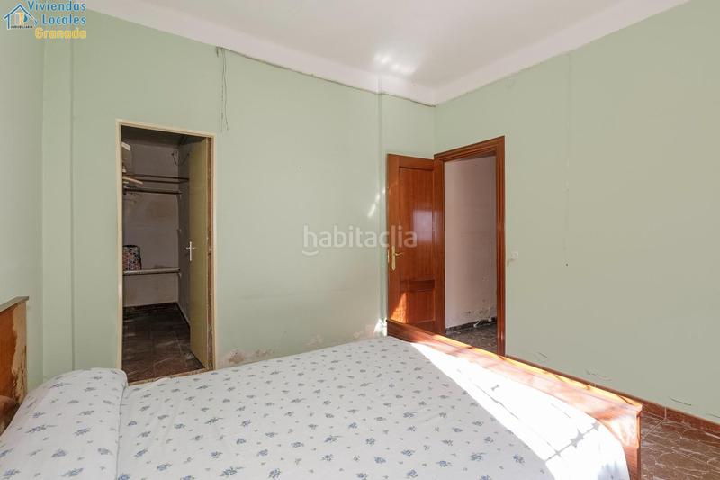 Дом с 4 спальнями в Альболоте, Испания № 95875