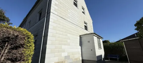 Edificio de 5 dormitorios en Hof, Germany No. 300407 2