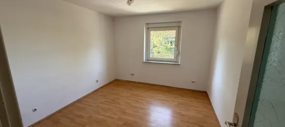 Edificio de 5 dormitorios en Hof, Germany No. 300407 5