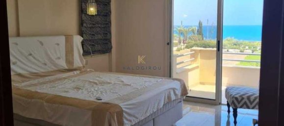 5 bedrooms House in Pervolia, Cyprus No. 6560 5