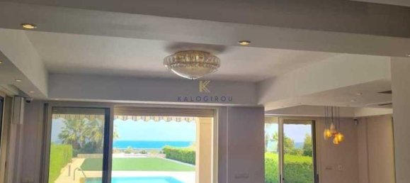 5 bedrooms House in Pervolia, Cyprus No. 6560 10