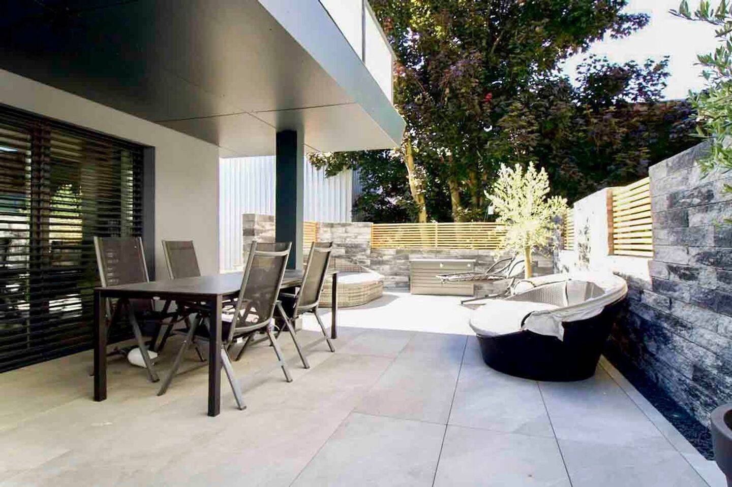 Apartamento de 2 dormitorios en Esslingen, Germany No. 272452