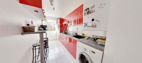 3 chambres Appartement à Noisy-le-Grand, France No. 358505 4