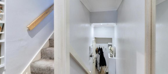 1 bedroom Apartment in South Croydon, United Kingdom No. 4899 8