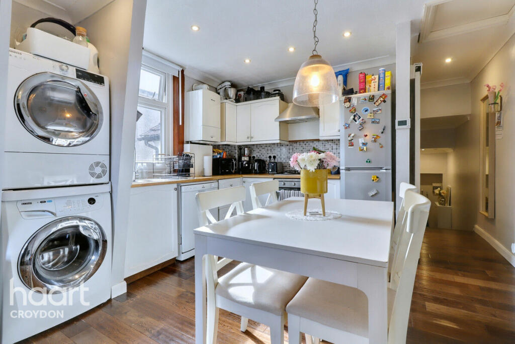 1 bedroom Apartment in South Croydon, United Kingdom No. 4899