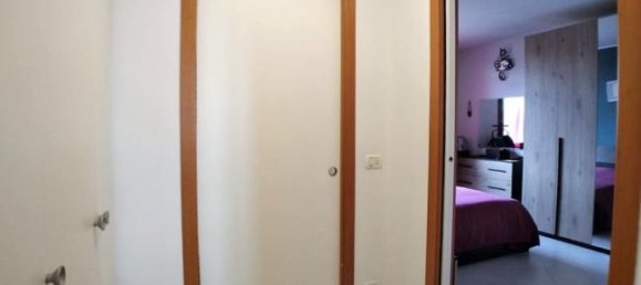 Apartamento de 3 habitaciónes en Mantua, Italy No. 253048 3