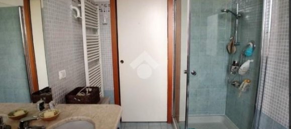 Apartamento de 3 habitaciónes en Mantua, Italy No. 253048 2