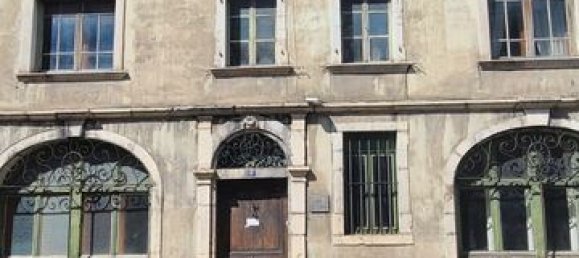 23 bedrooms Apartment in Ain, France No. 287098 2