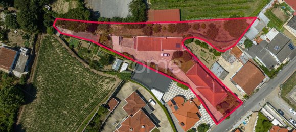 Casa de 3 dormitorios en Felgueiras, Portugal No. 144339 2