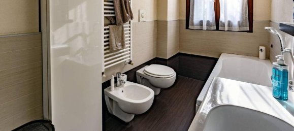 Apartamento de 3 divisões em Monza, Italy N.º 39821 13