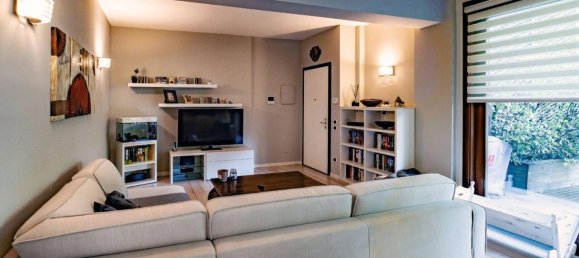 Apartamento de 3 divisões em Monza, Italy N.º 39821 11