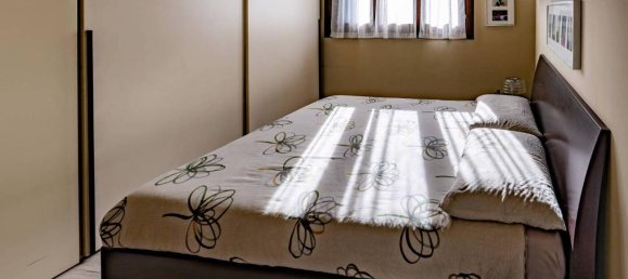 Apartamento de 3 divisões em Monza, Italy N.º 39821 18