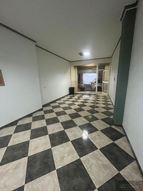 Propiedad comercial de 4 dormitorios en Rute, Spain No. 220342