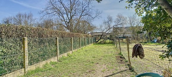 Casa de 5 dormitorios en Marnay, France No. 205680 16