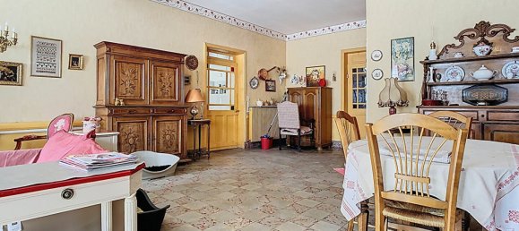 Casa de 5 dormitorios en Marnay, France No. 205680 4