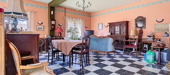 Casa de 5 dormitorios en Marnay, France No. 205680 14