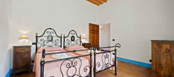 9 rooms Apartment in Montepulciano, Italy No. 188890 22