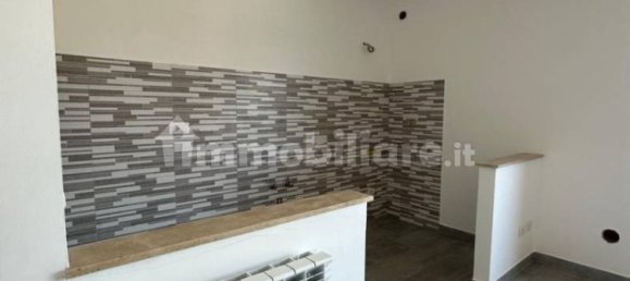 2 Schlafzimmer Wohnung in Monterotondo, Italy, Nr. 301229 2