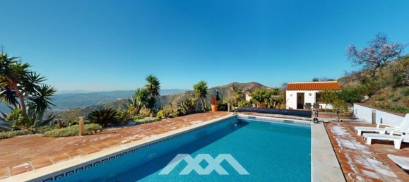 3 bedrooms Villa in Arenas, Spain No. 131053 40