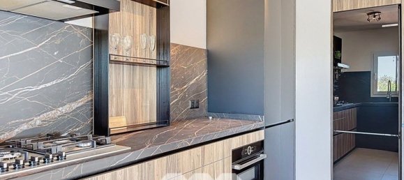 3 bedrooms Villa in Arenas, Spain No. 131053 13