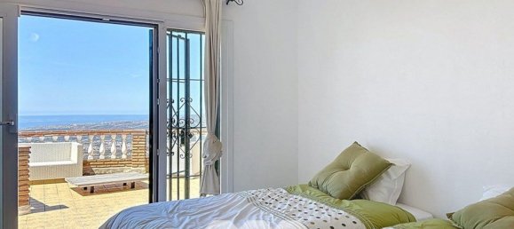 3 bedrooms Villa in Arenas, Spain No. 131053 23