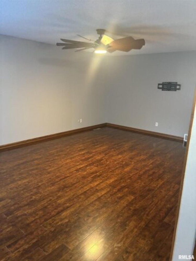 3 bedrooms House in Clinton, USA No. 215106