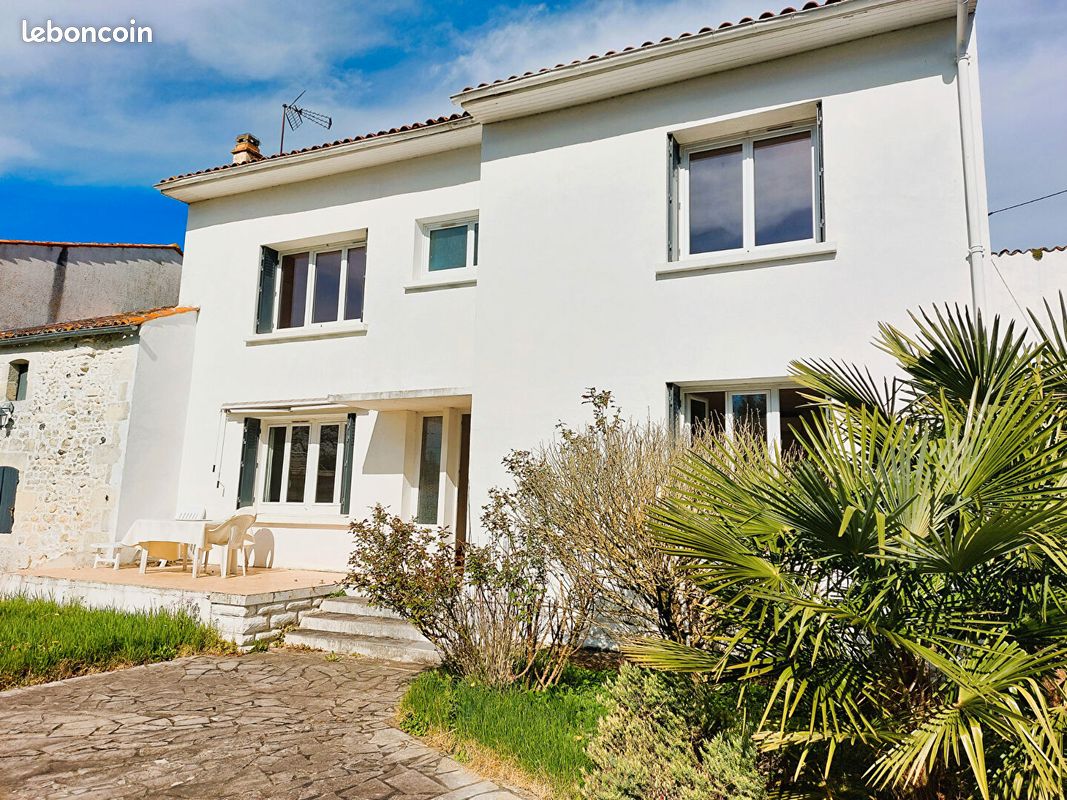 Casa T3 em Chaniers, France N.º 98468