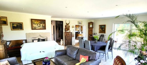 6 bedrooms House in Eure, France No. 363479 7