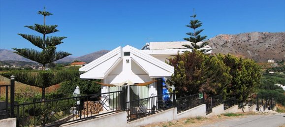 8 bedrooms Commercial property in Gazi, Greece No. 7082 5